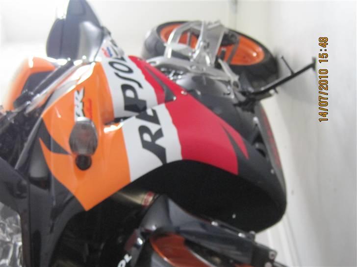 Honda cbr 1000 rr TILSALG billede 3