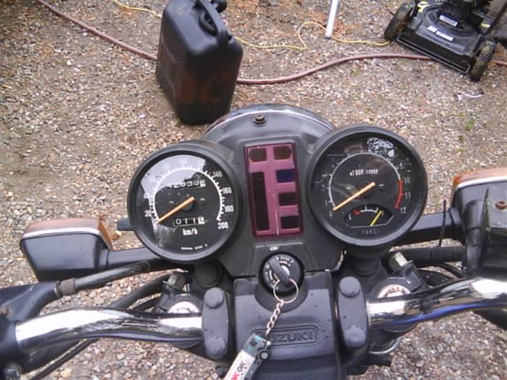 Suzuki GSX 250 ES SOLGT billede 5