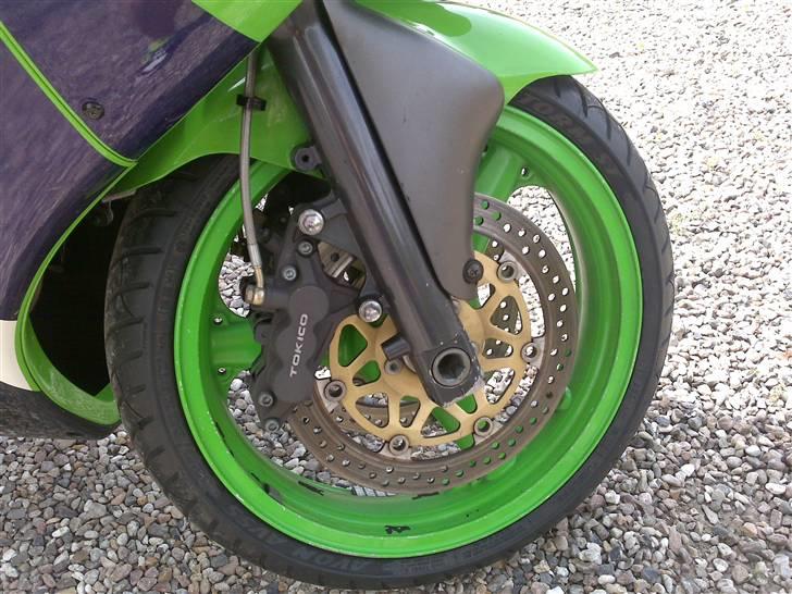 Kawasaki ZX6R - Stålarmerede bremseslanger billede 3