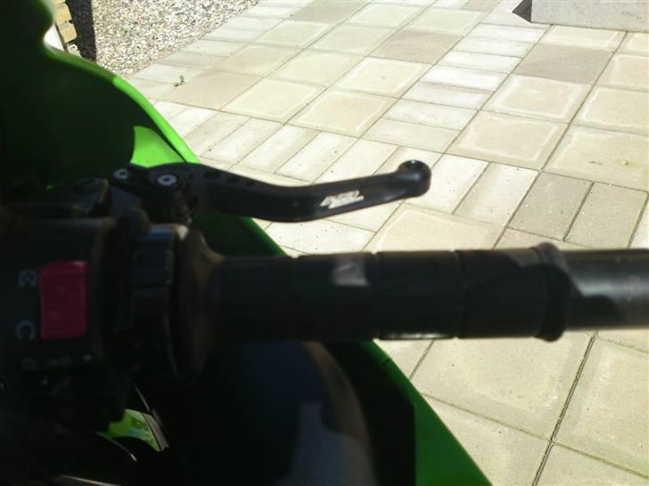 Kawasaki ZX6R - Pazzo greb i kort model billede 8