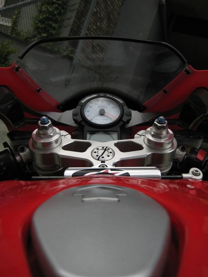 Ducati 749 billede 1
