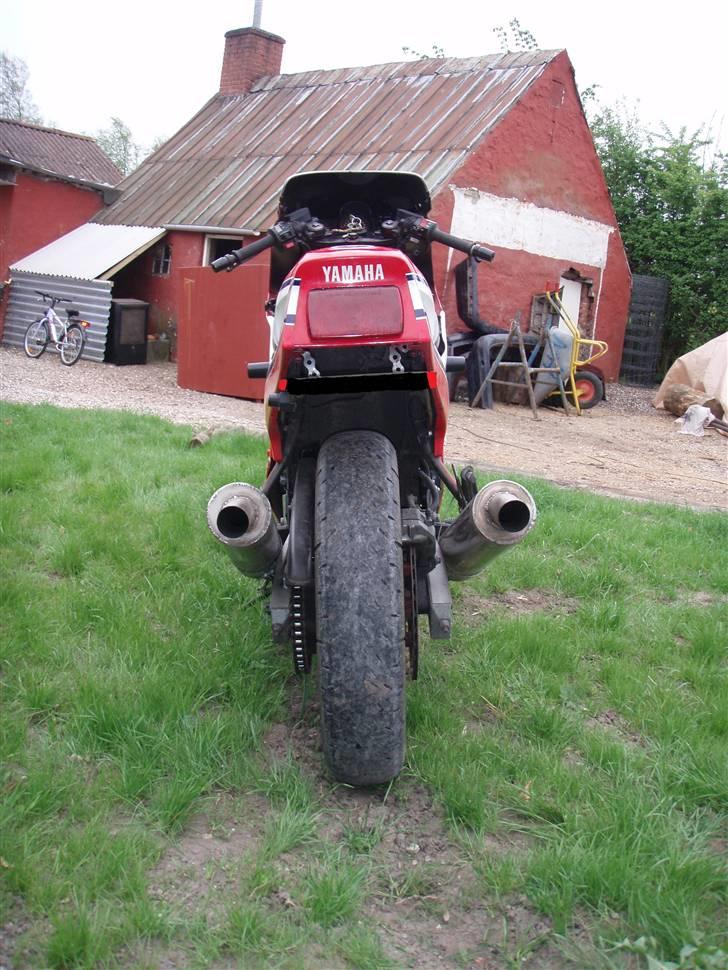 Yamaha FZ 750 (SOLGT) billede 4