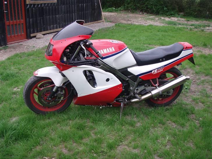 Yamaha FZ 750 (SOLGT) billede 5