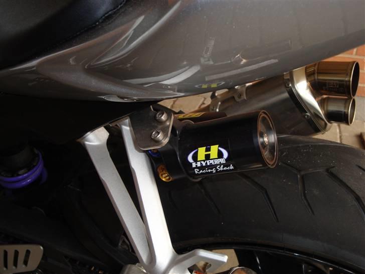 Suzuki GSXR1000 *solgt* - Hyperpro Racing Suspension..... Så highsider vi ikke igen..... forhåbentligt! billede 5