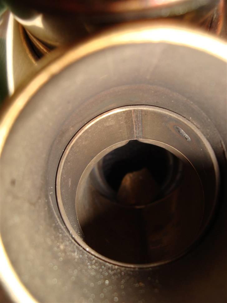 Suzuki GSXR1000 *solgt* - Min søns ide til en db-killer.... En sten.... :-( billede 11