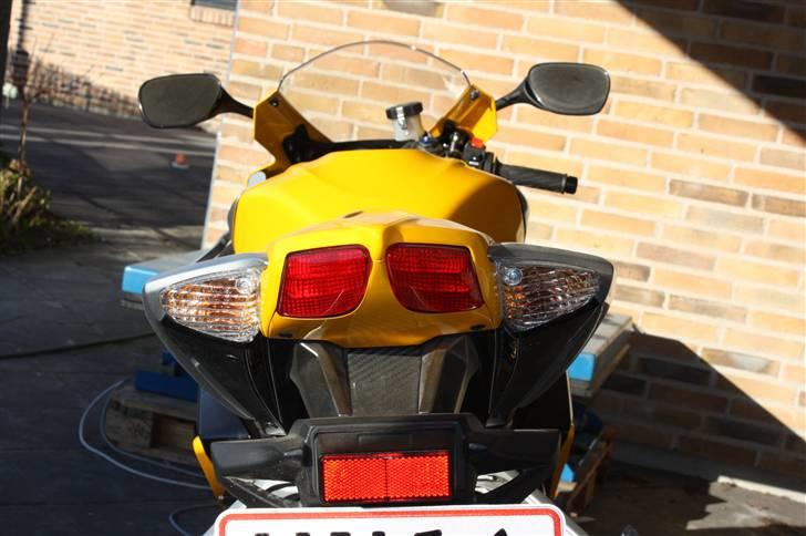 Suzuki gsxr (Solgt) billede 3