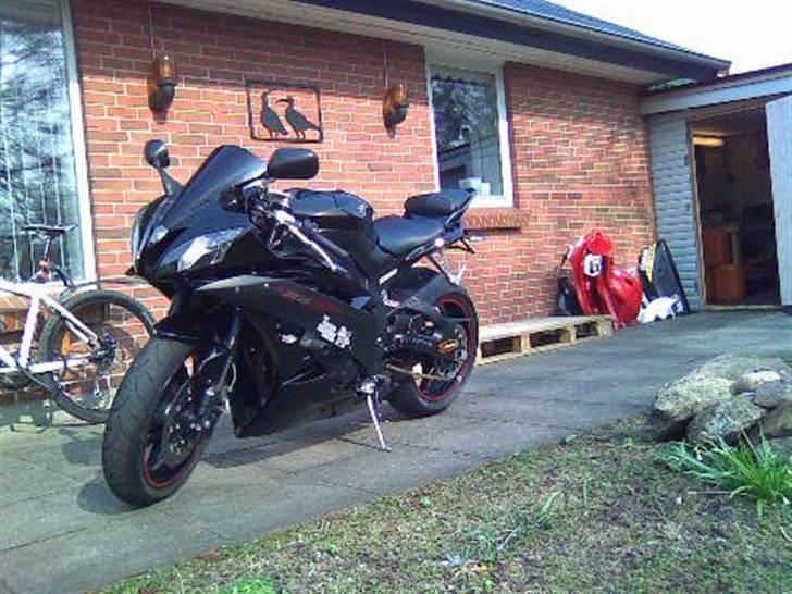Yamaha YZF R6 *SOLGT* billede 7
