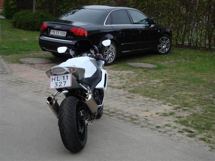 Suzuki GSXR1000 *solgt* - Mine forskellige legesager.... billede 12