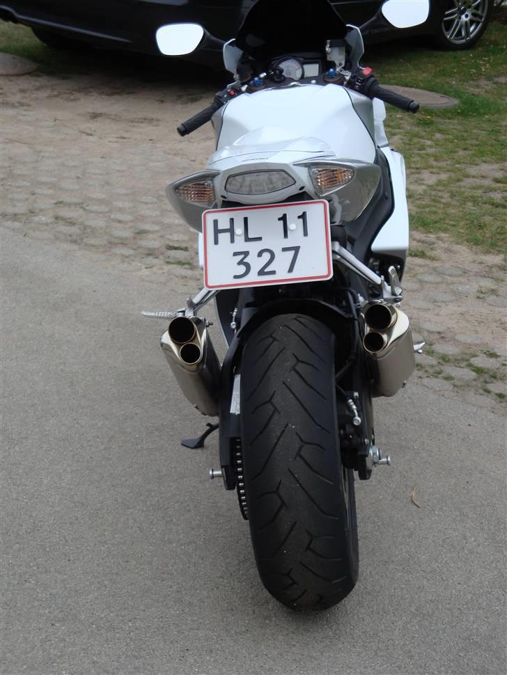 Suzuki GSXR1000 *solgt* - Lækker røv..... billede 15