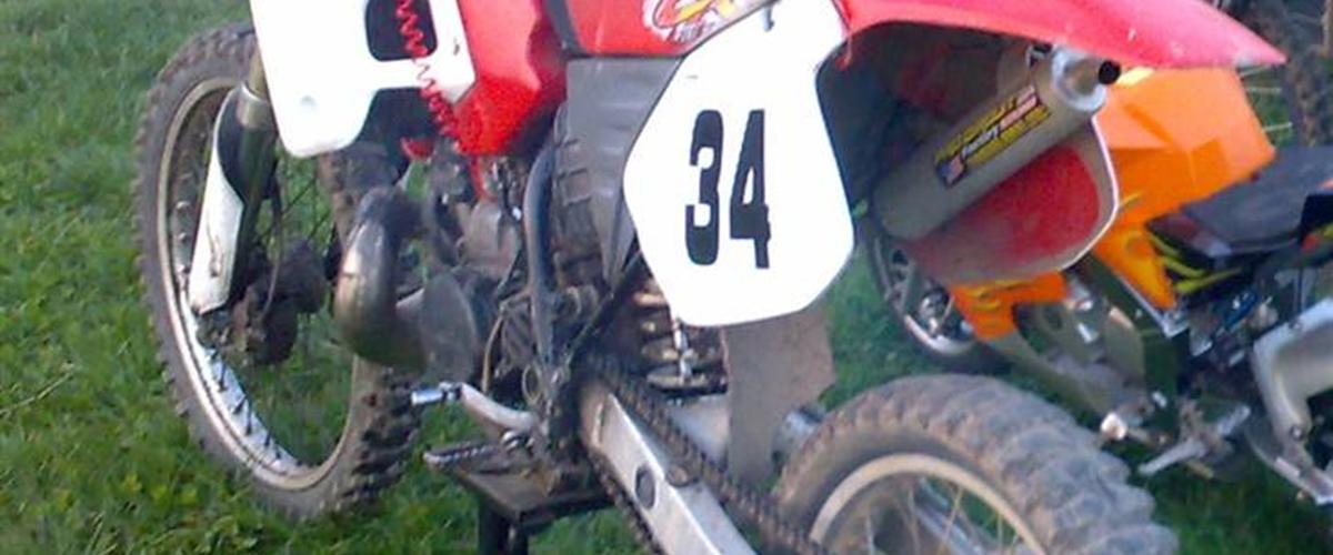 Honda CR250 2takt. 1996 Mål og vægt Totallængde 218...