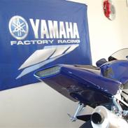 Yamaha R1