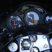 Suzuki RF 900