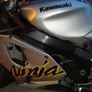 Kawasaki ZX7R Ninja (tidligere motorcykel)