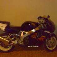 Honda cbr 919 fireblade