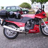 Kawasaki gpz900