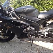 Yamaha YZF R1