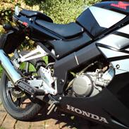 Honda CBR 125 R Solgt.