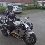 Kawasaki ZX7R Ninja (tidligere motorcykel)