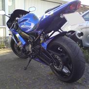 Yamaha R1