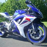 Suzuki GSXR 600 k7