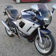 Suzuki GSX 600 F