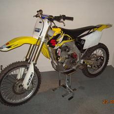 Suzuki rm-z 450 k7(solgt)