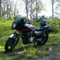 Suzuki GSX 400 F Katana *SOLGT*