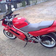 Honda VFR750F-M RC36