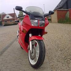 Honda VFR750F-M RC36