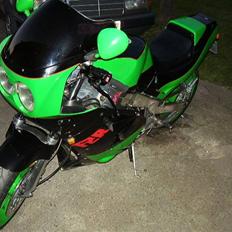 Yamaha FZR 1000 Genesis