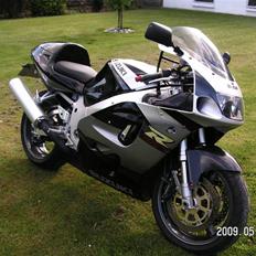 Suzuki GSX750R SRAD TIL SALG