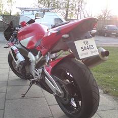 Yamaha YZF R1 RN04
