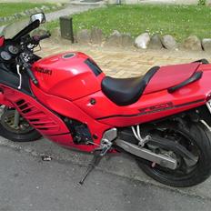 Suzuki RF600R