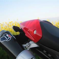 Ducati Monster 696