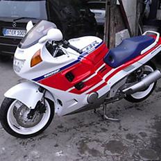 Honda CBR 1000 F TILSALG