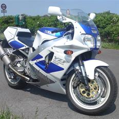Yamaha Yzf 750 R
