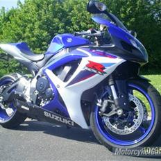 Suzuki GSXR 600 k7