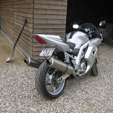 Suzuki sv1000s