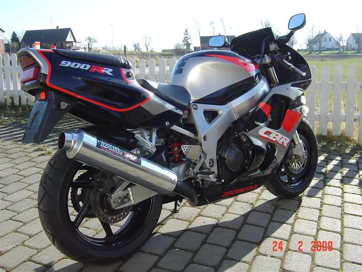 Honda Cbr 900 Fireblade (Solgt) billede 2