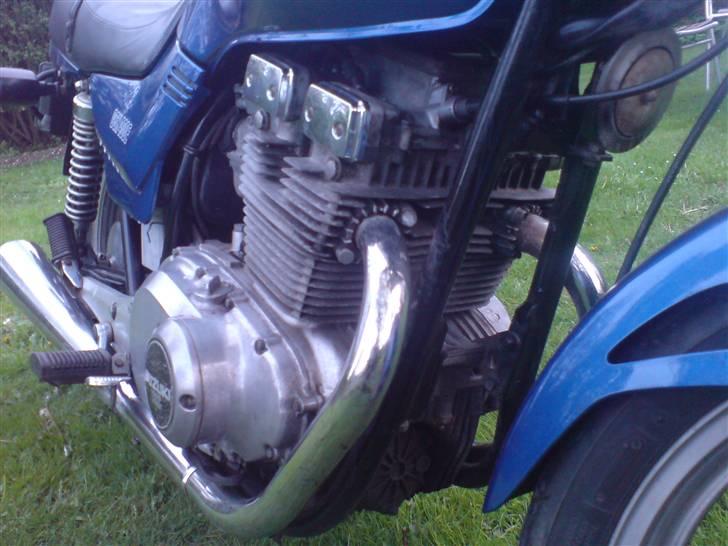 Suzuki GSX 400e billede 4