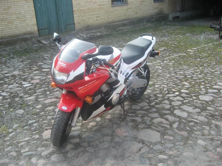 Honda cbr 600 f3 billede 4