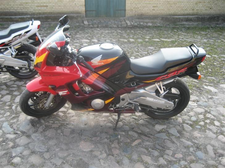 Honda cbr 600 f3 billede 3