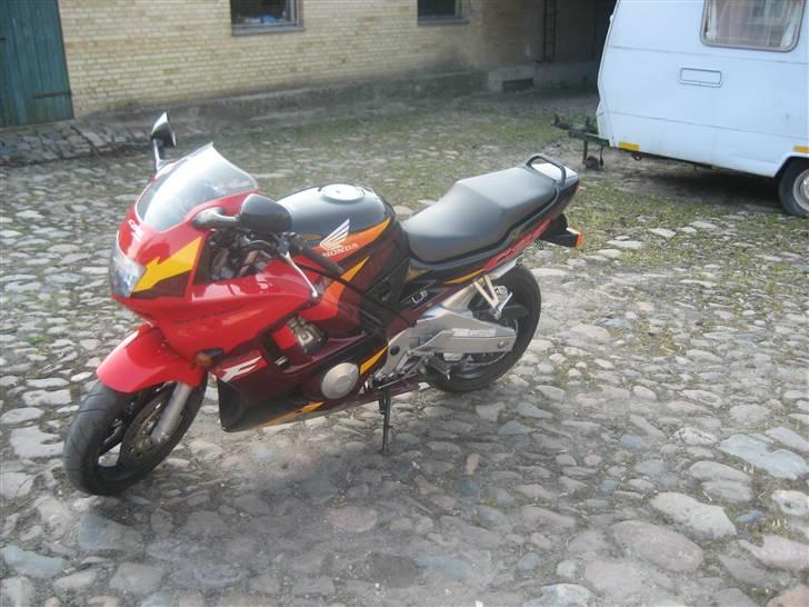 Honda cbr 600 f3 billede 4