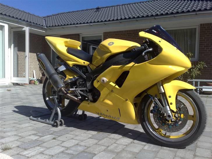 Yamaha R1  (solgt) billede 3