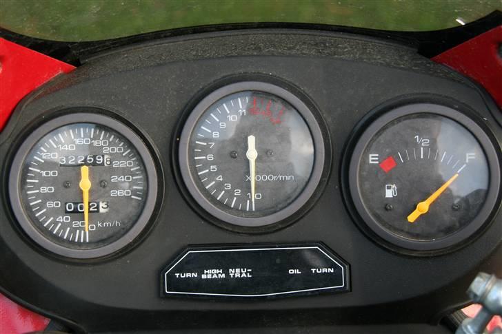 Suzuki GSX 600F billede 6