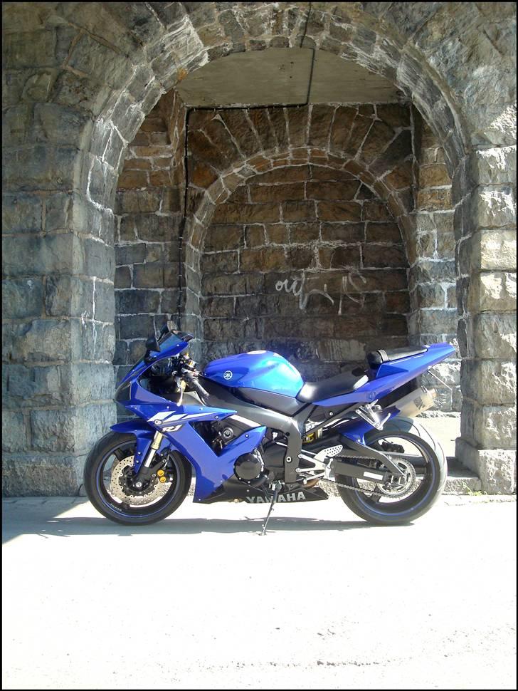Yamaha R1 billede 3