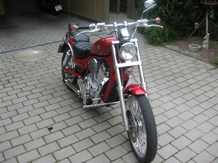 Suzuki vs 750 billede 4