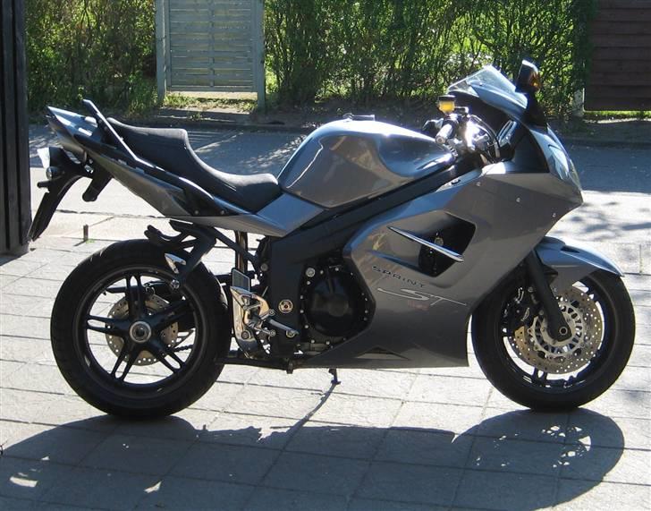 Triumph sprint st 1050 billede 8