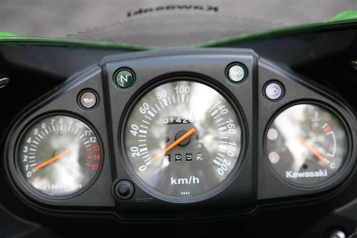 Kawasaki Ninja 250r Solgt billede 7