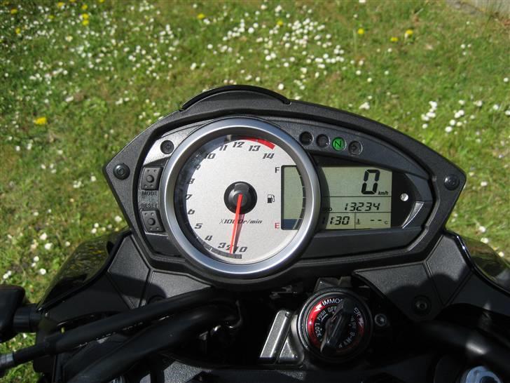 Kawasaki Z750 SOLGT billede 3